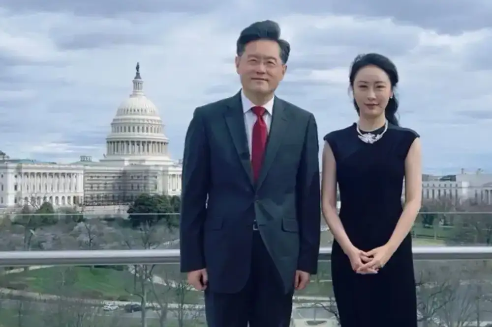 秦剛的問題，流傳最廣的據說是「婚外情」及情人涉諜。（圖片取自微博）