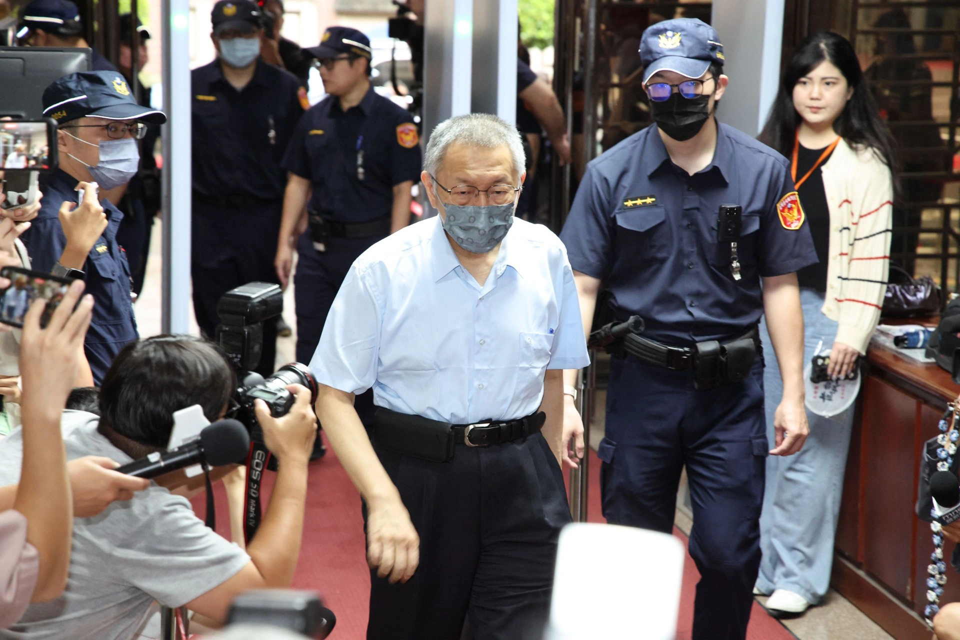 柯文哲批電子腳環讓他痛苦「公務員整死老百姓」　北院已通知廠商完成更換