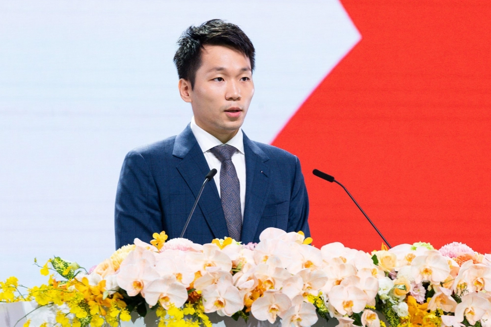【金牌部長】單項協會占租逾半空間+改選沉痾　李洋揮拍改革遇2大「掛網」魔王 -- 上報
