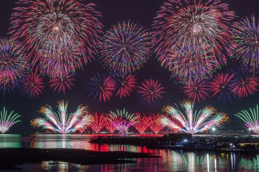 【攤位圖】2025 東石海之夏 12 分鐘煙火秀必看！蕭秉治、玖壹壹開唱 美食市集、氣墊樂園熱鬧登場 -- 上報 / 生活