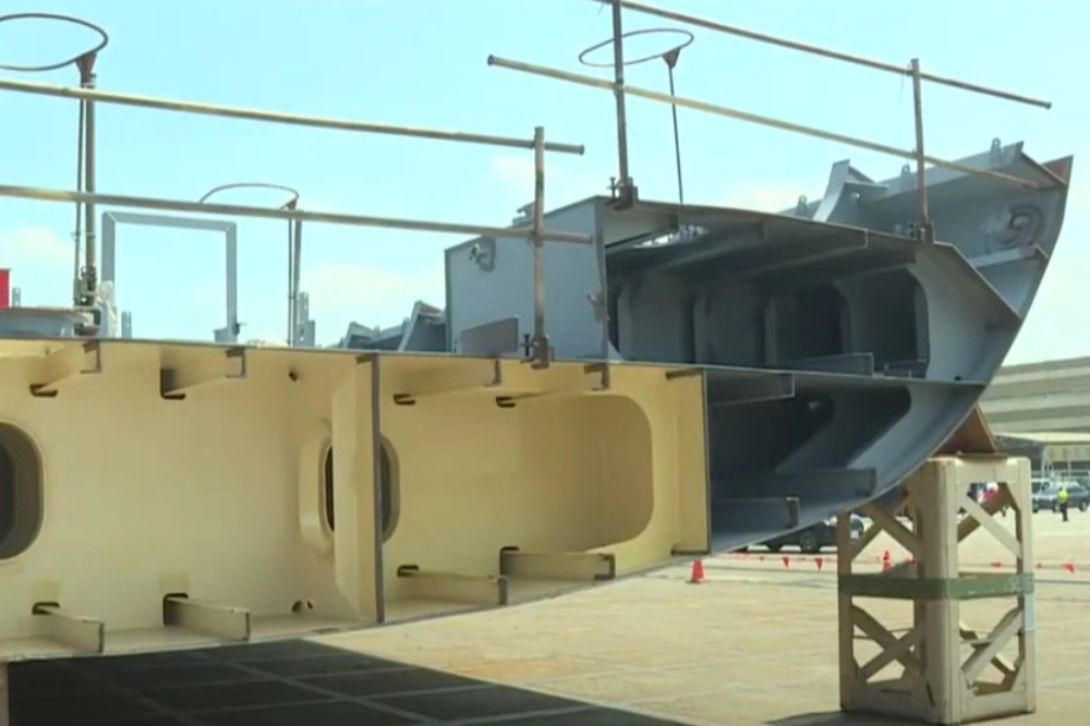 為何「巡護十號」西拉雅艦選用「劍艏」 -- 上報