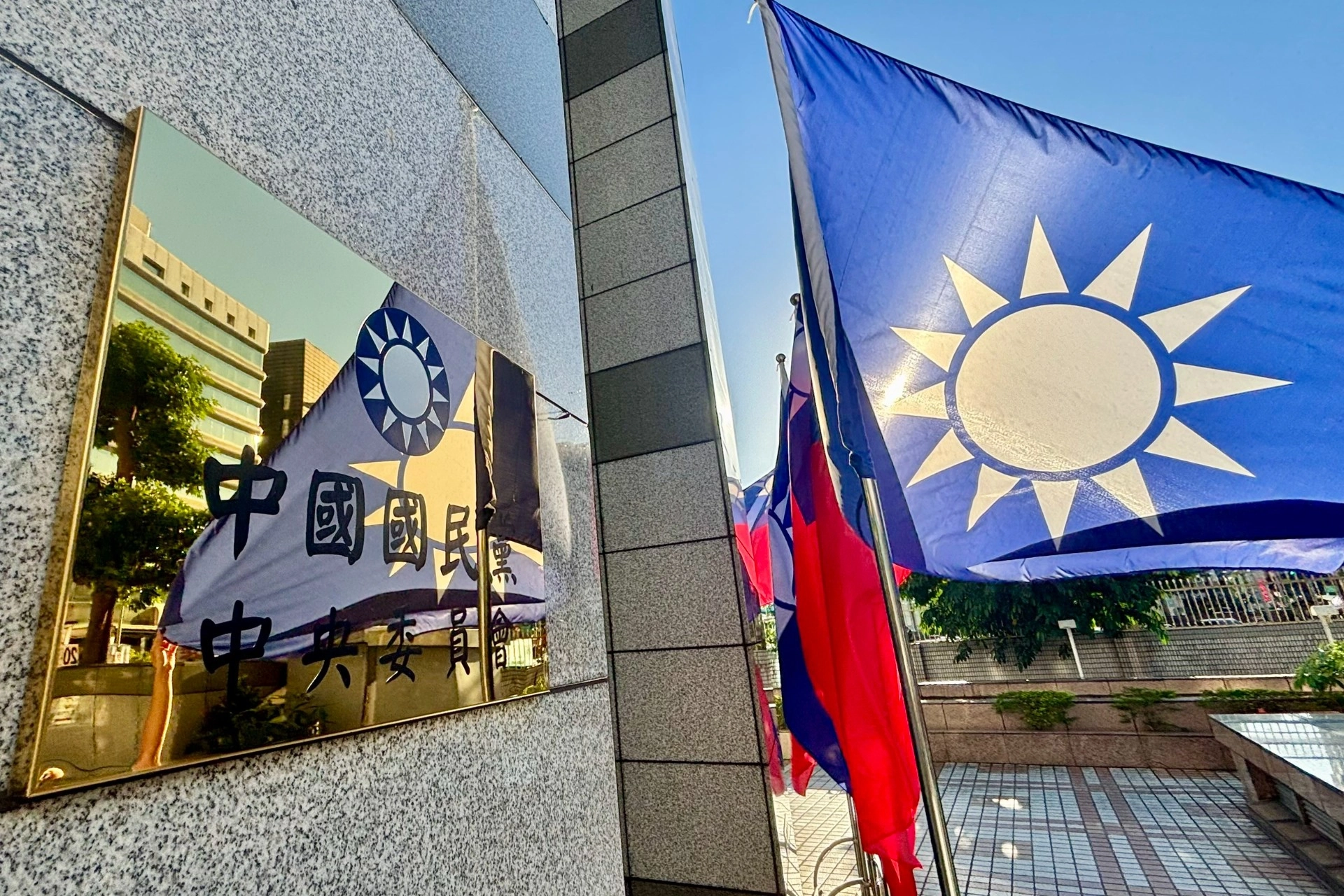 李濠仲專欄：趙少康擔心鄭麗文什麼 -- 上報