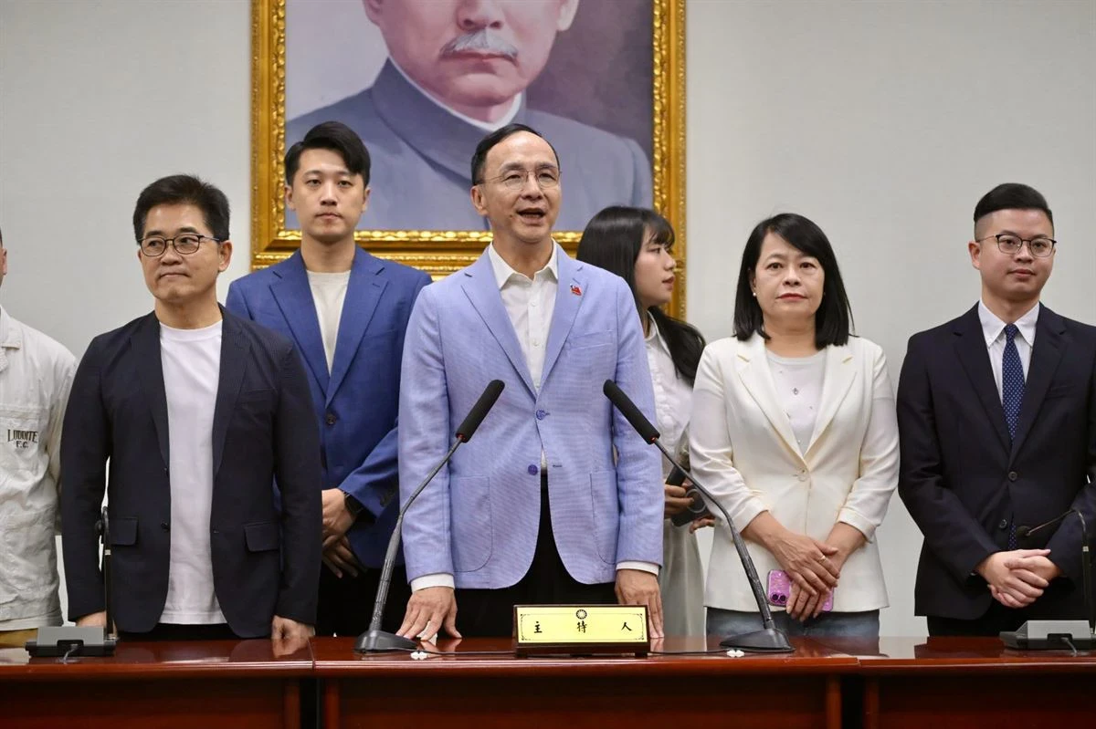 近年唯一當滿4年黨主席 朱立倫月底總辭交棒鄭麗文 -- 上報