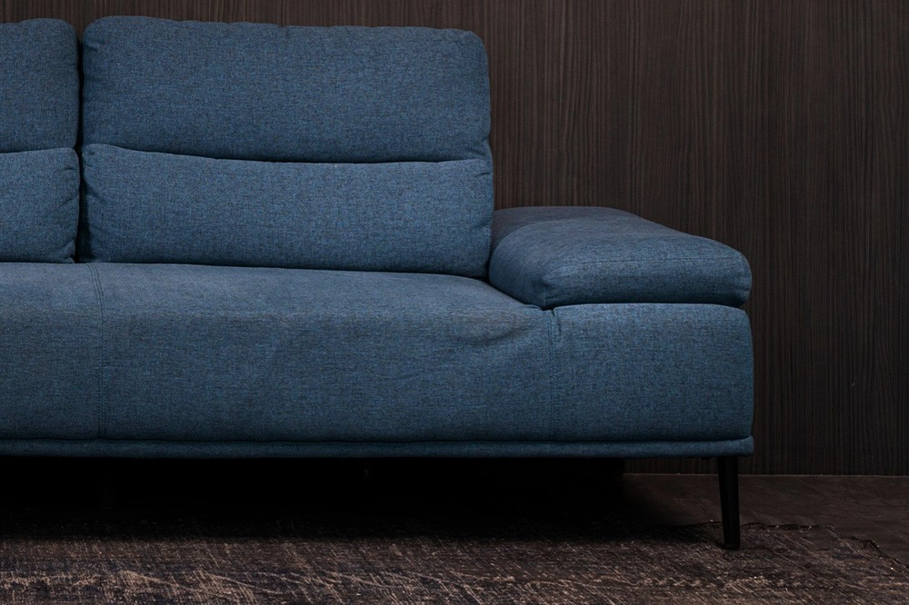 情侶「交纏姿勢」離奇陳屍豪宅 傳男方是9億資本公司CEO -- 上報