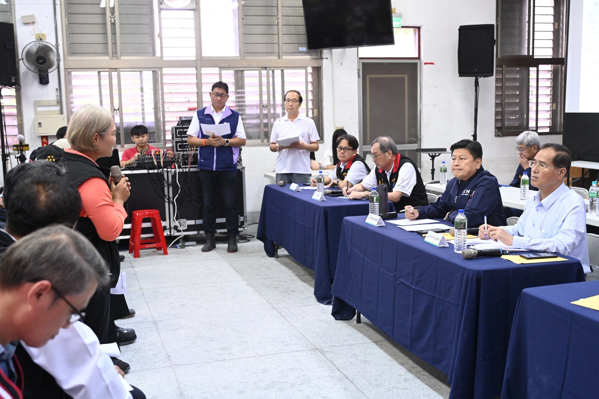 召開災區重建座談會遭張峻踹桌　傅崐萁：花蓮民主之恥