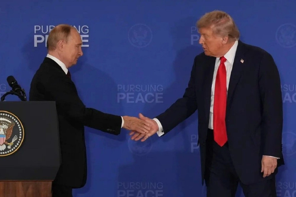 美国提出的和平方案,竟然最有利俄罗斯——这正踩中北京最难处理的界线:反美与挺俄之间的矛盾。 (美联社) 美国提出的和平方案,竟然最有利俄罗斯——这正踩中北京最难处理的界线:反美与挺俄之间的矛盾。 (美联社)