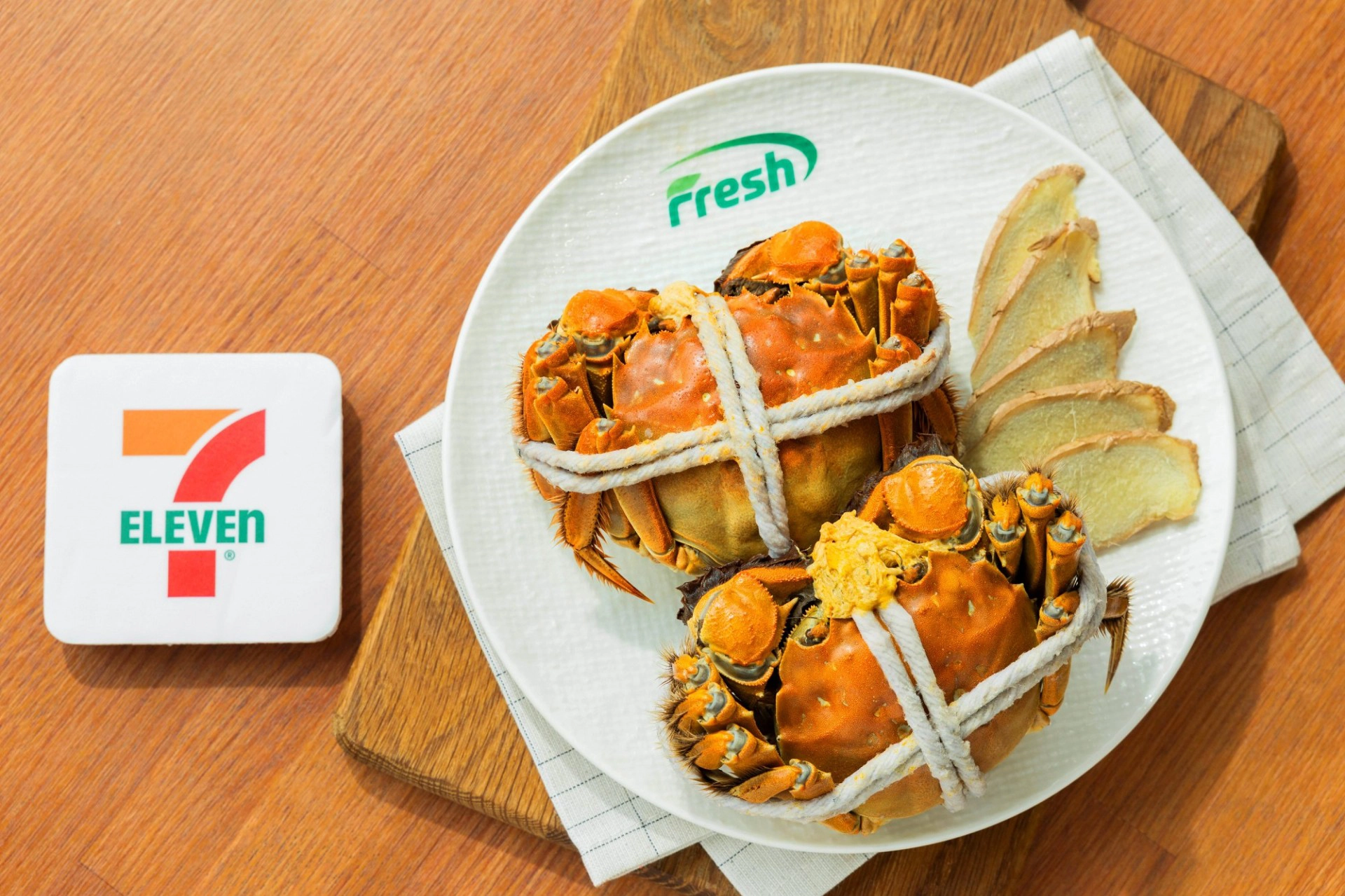 7-11 Fresh 門市開賣5 兩重大閘蟹嘗鮮價559 元！首度推出大閘蟹現蒸、免費現烤牛排服務-- 上報/ 生活