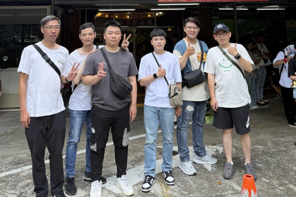鄭偉祥在永慶房屋重新實現工作與生活平衡，今年還新推出「月排休最高10天」的制度，生活更精彩。（永慶房產集團提供）