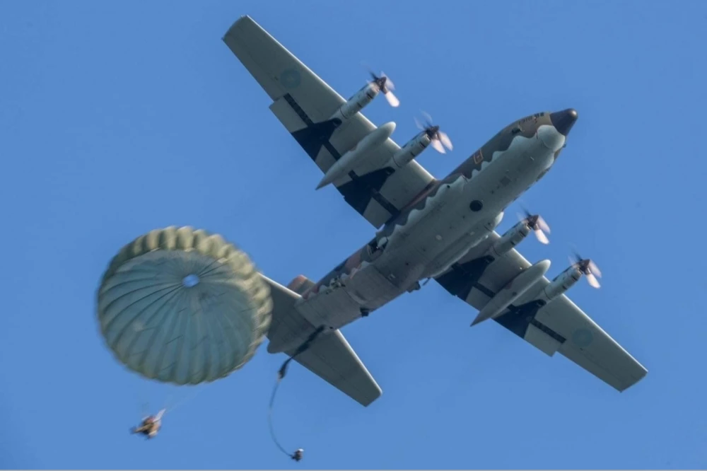 C-130Ｈ頻反起降讓零件金屬疲勞的風險增加，不過空軍規畫先升級航電設備。（資料照片）