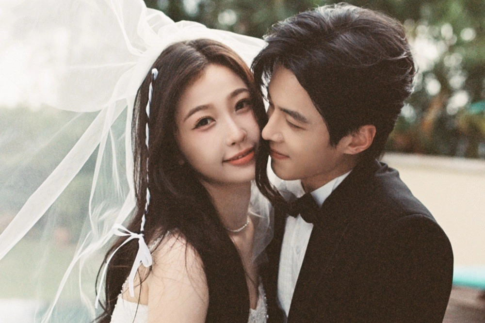 【《雙軌》大結局】何與、虞書欣復合上演激吻床戲甜翻　兩人婚禮「這場戲」被刪網轟爛尾