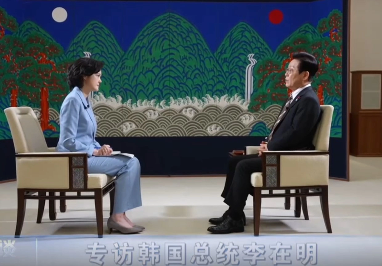 李在明行前高調接受中國央視專訪，強調「尊重一個中國的立場」。（擷自央視）