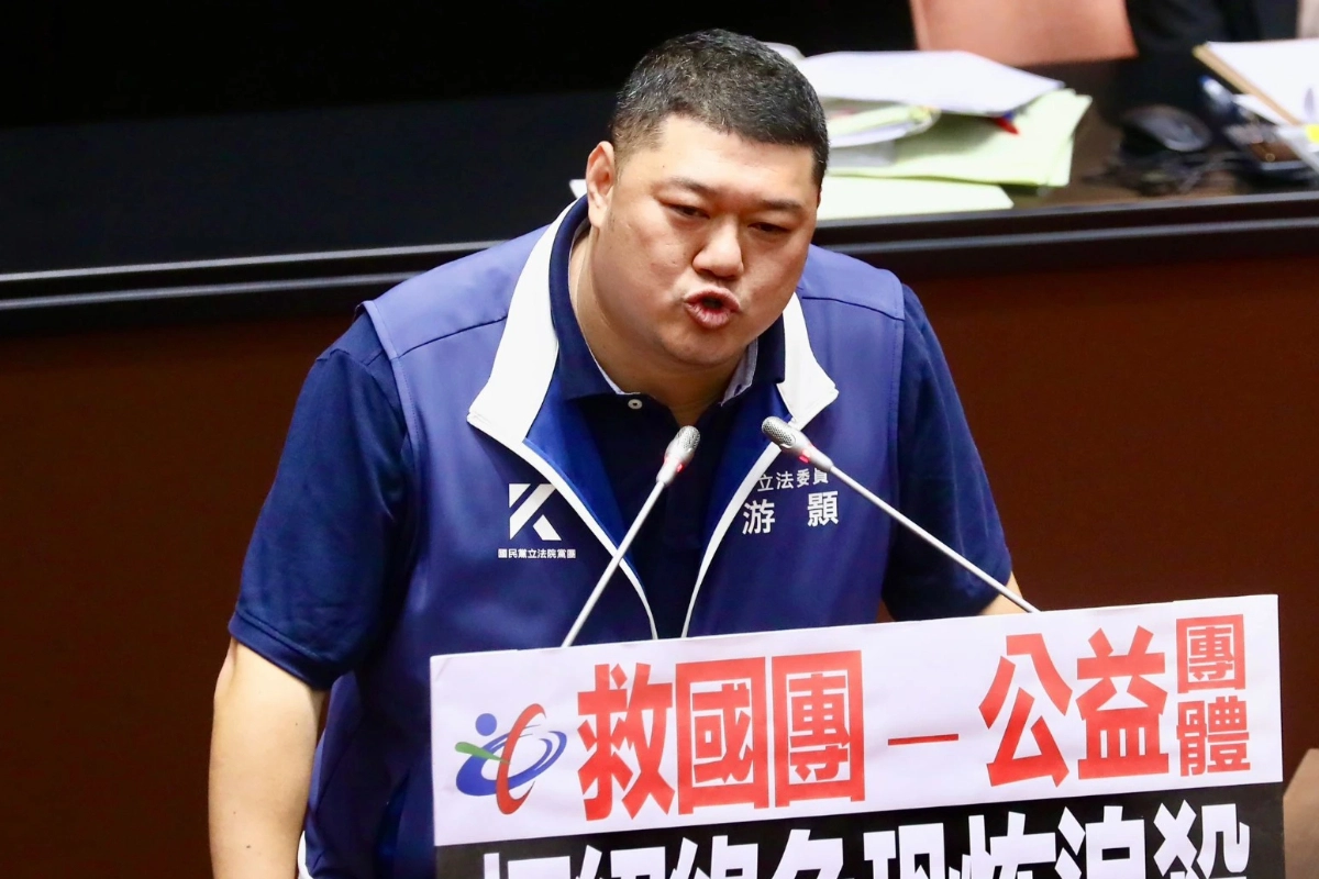 游顥在發言時提及太陽花,引爆台下綠委不滿。(王侑聖攝)