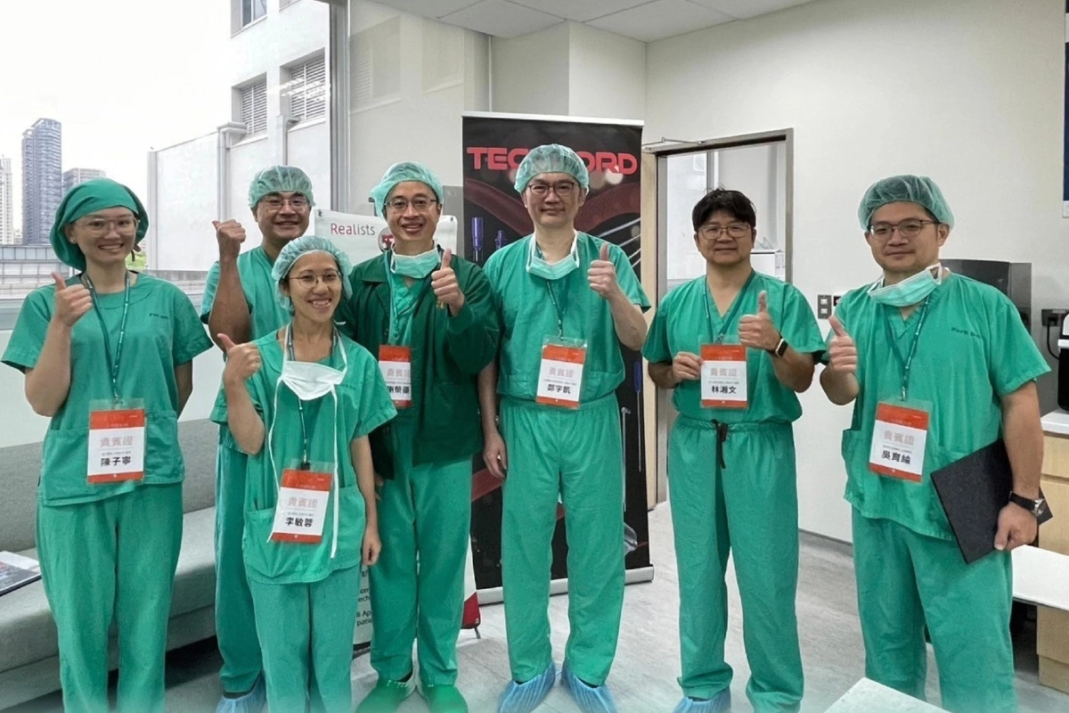 （左4）（擷取博田國際醫院臉書）