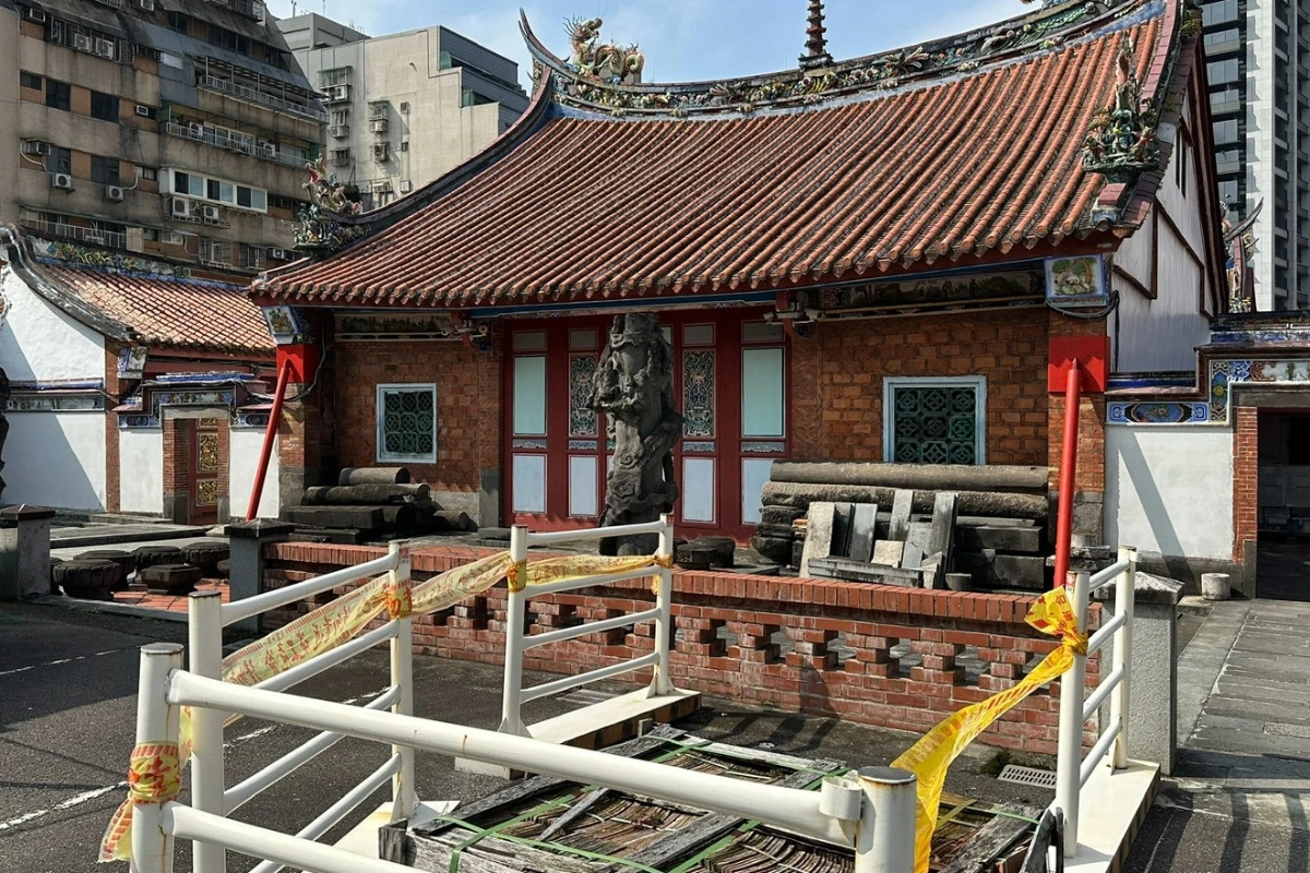 見證台北發展史 百年艋舺清水巖曾因「頂下郊拚」半毀 -- 上報