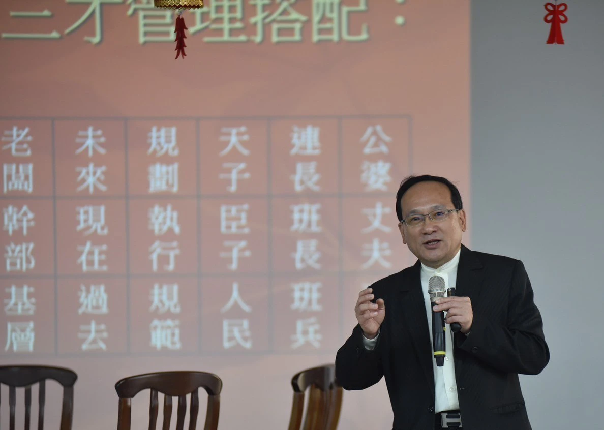 命理師楊登嵙表示，馬寓意健康長壽、精力旺盛，是積極、強大與成功的象徵，馬也與行旅有關，象徵旅程平安、一路順風。（取自楊登嵙臉書）