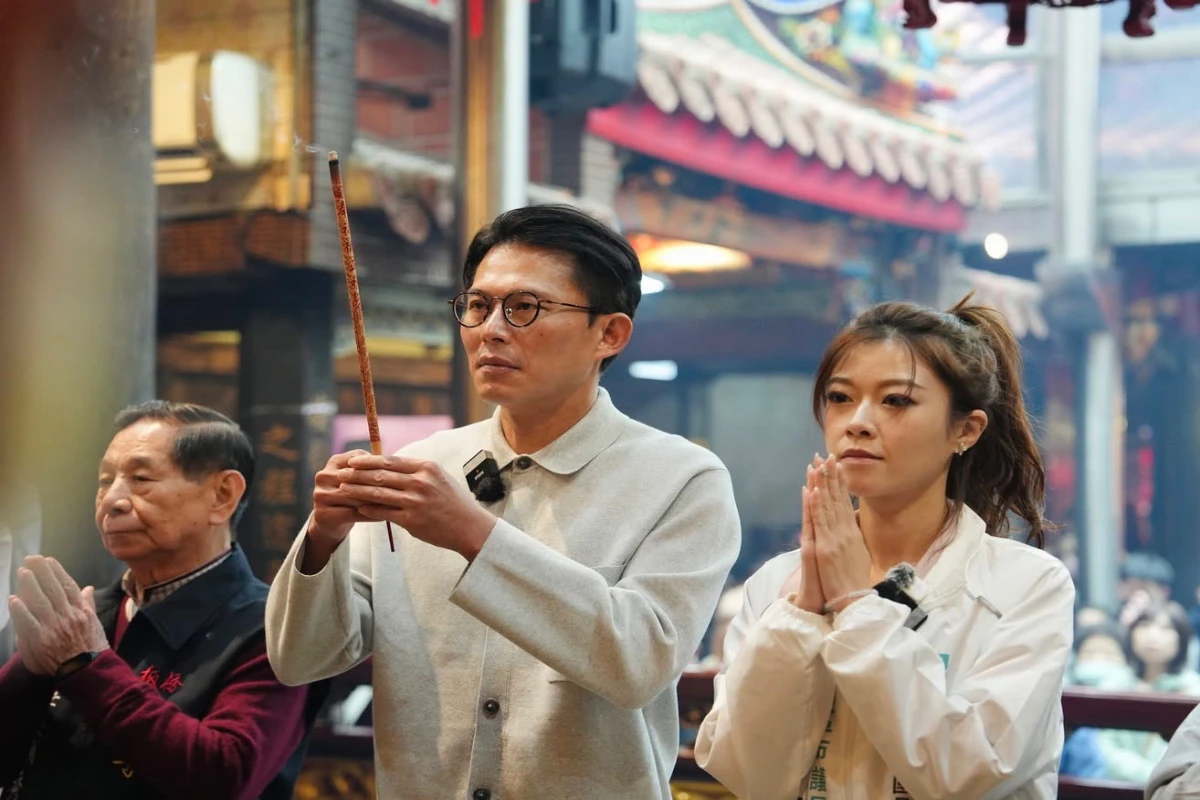 黃國昌遭嗆她一記眼刀挨批「太妹」 林子宇反擊:要人尊重必先自重 -- 上報