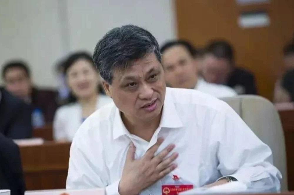 習近平不得不在馬年「揮淚斬馬興瑞」 -- 上報