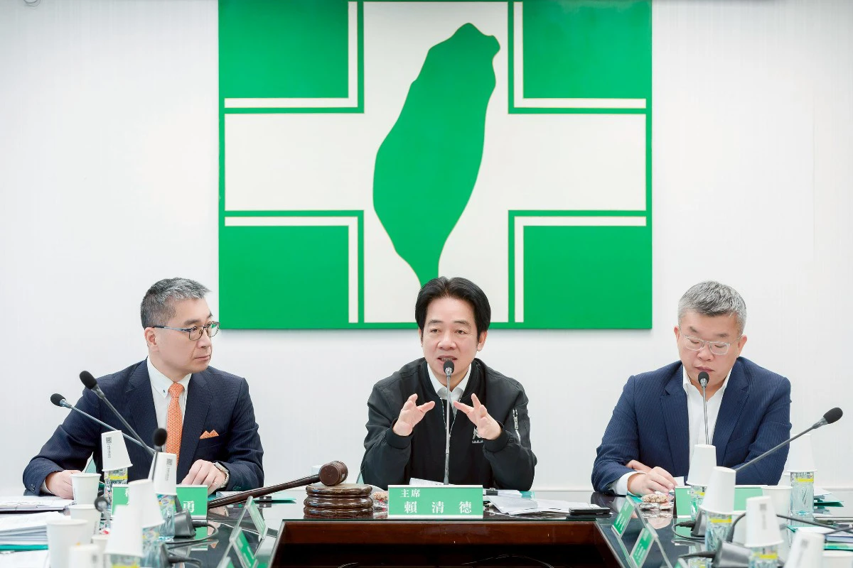 民進黨團完成交棒 蔡其昌接任總召、賴清德感謝柯建銘付出 -- 上報