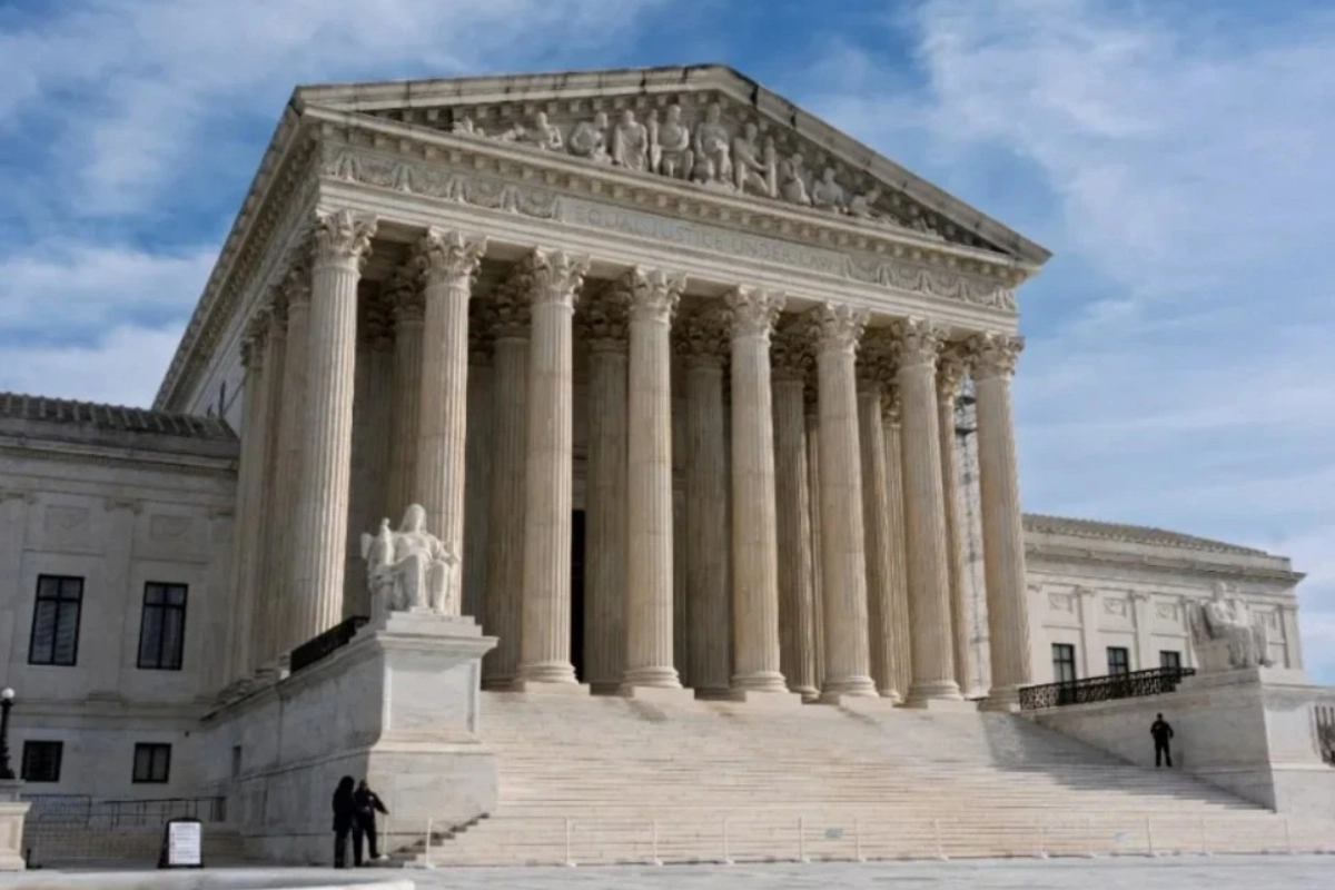 他们宁可让美国在贸易战中失利,也不愿让总统获得依据情势判断的关税权。 这种程序上的洁癖将转化为美国实力的流失。 他们宁可让美国在贸易战中失利,也不愿让总统获得依据情势判断的关税权。 这种程序上的洁癖将转化为美国实力的流失。