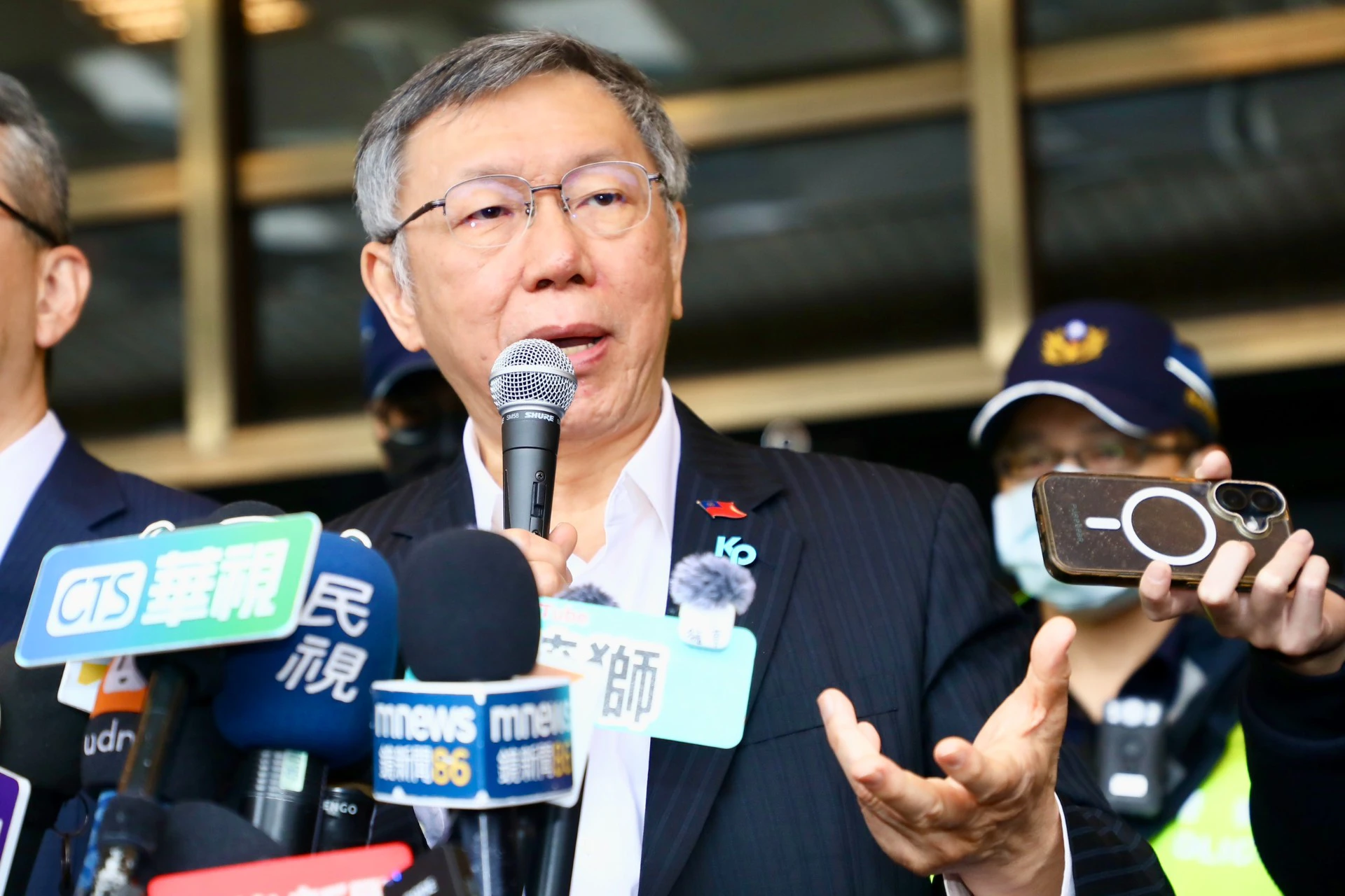 柯文哲指控林俊言「騙票」等6罪狀 親赴法務部申請評鑑偵辦不當 -- 上報