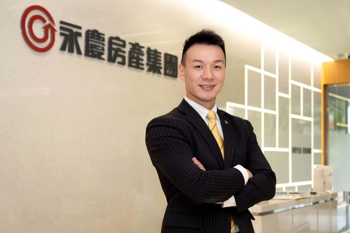 永慶房屋人資部協理塗振宏指出，有許多轉職者看準房仲業收入沒有天花板、且收入能反映付出，因而轉職。(永慶房產集團提供)