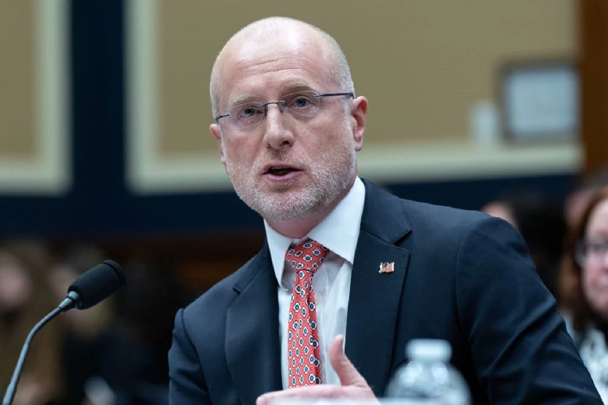 美FCC主席威脅撤「假新聞」電視台執照 專家:只是政治施壓難落實 -- 上報