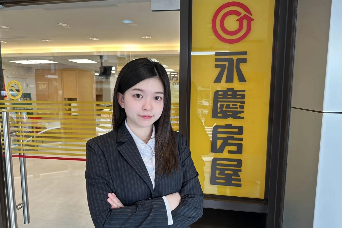 曹育瑄為突破收入天花板轉職永慶房屋,目前年收入已突破百萬元,更持續創高紀錄中。(永慶房屋提供)