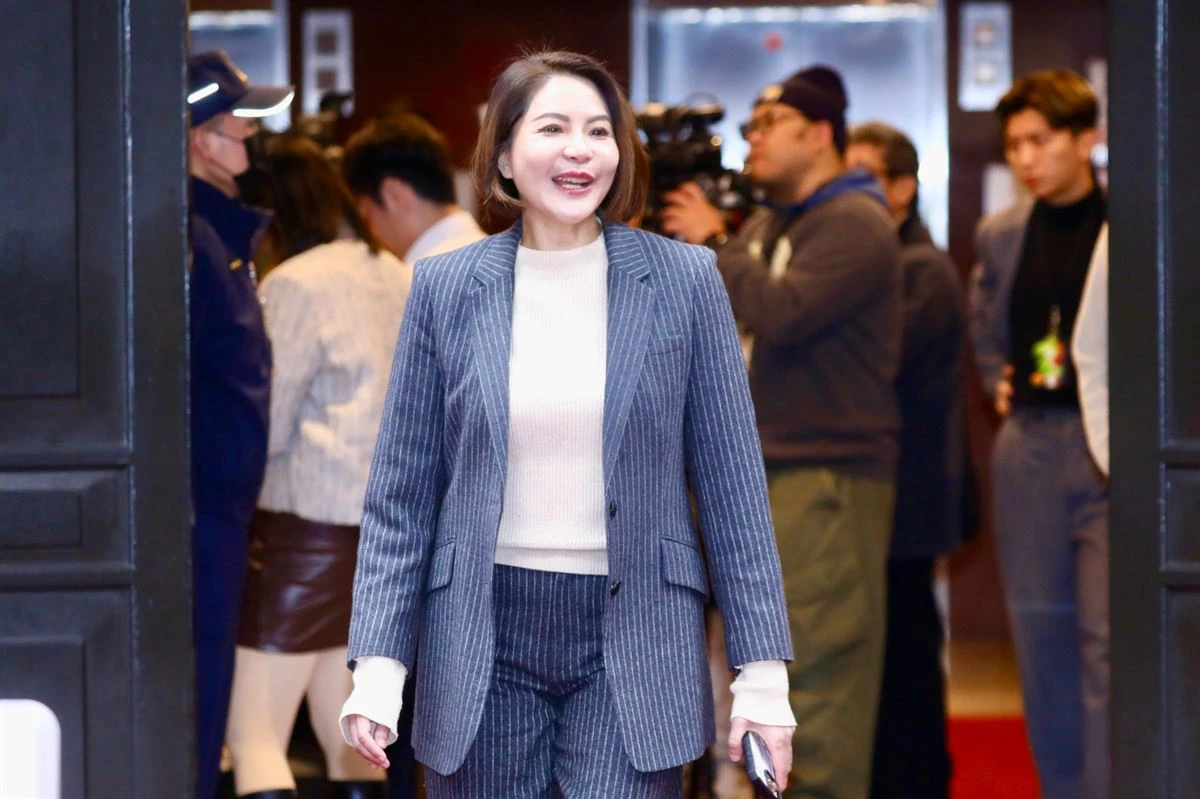 賴清德核電政策急轉彎 陳菁徽酸:反核綠委的臉腫成豬頭 -- 上報