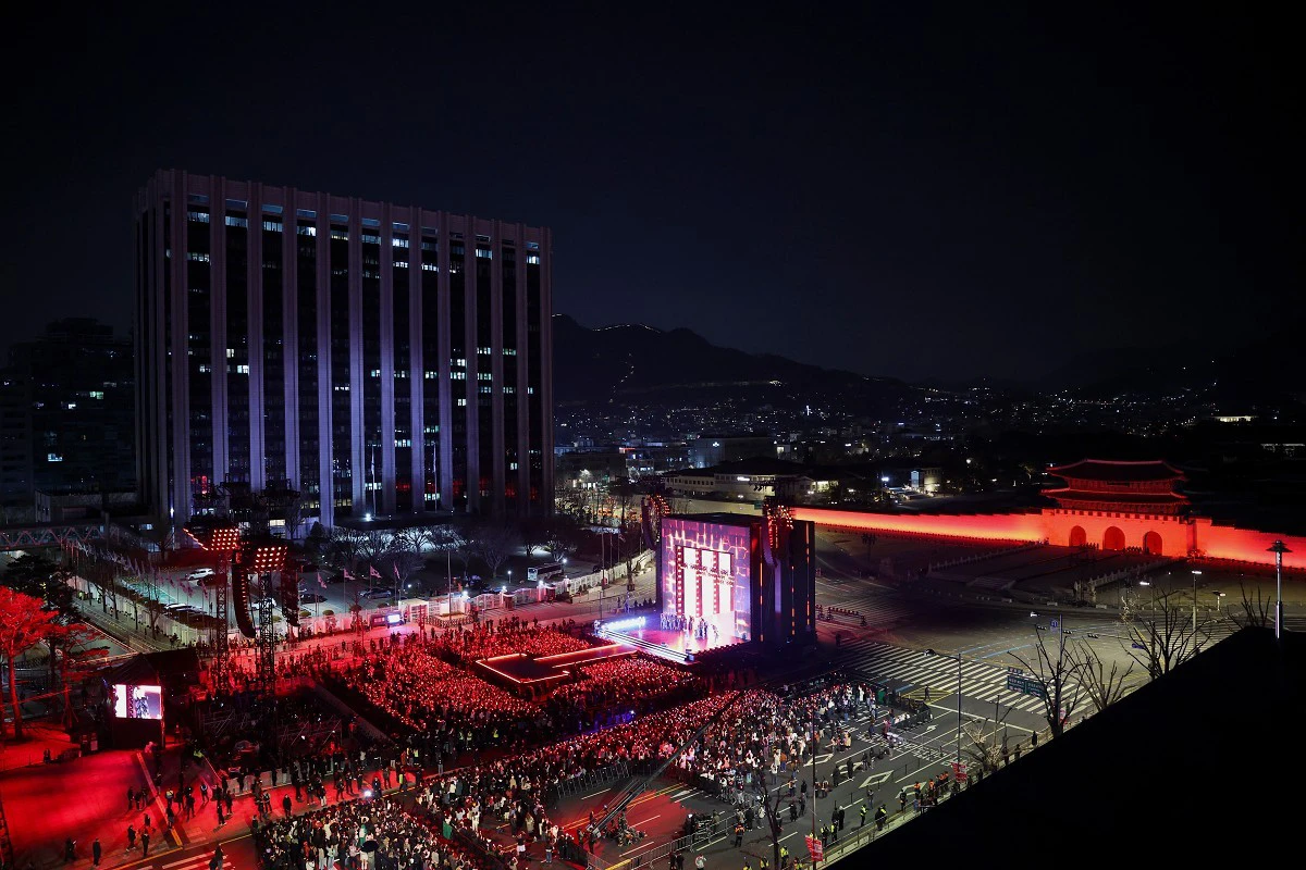 BTS光化門「王者回歸」?預估26萬人只來4萬 還出動1.5萬警力 -- 上報