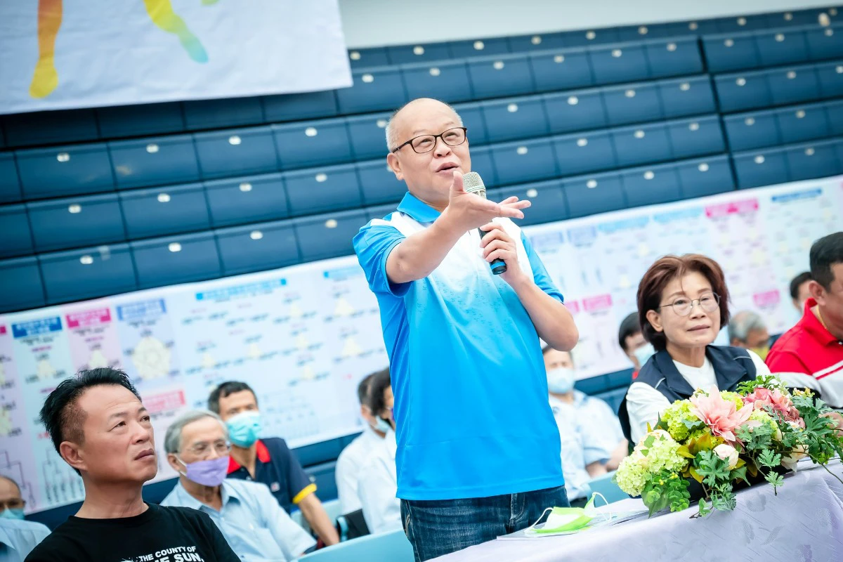 「電台大亨」送名牌衣喬罰單　嘉縣議長張明達涉收賄施壓降罰金