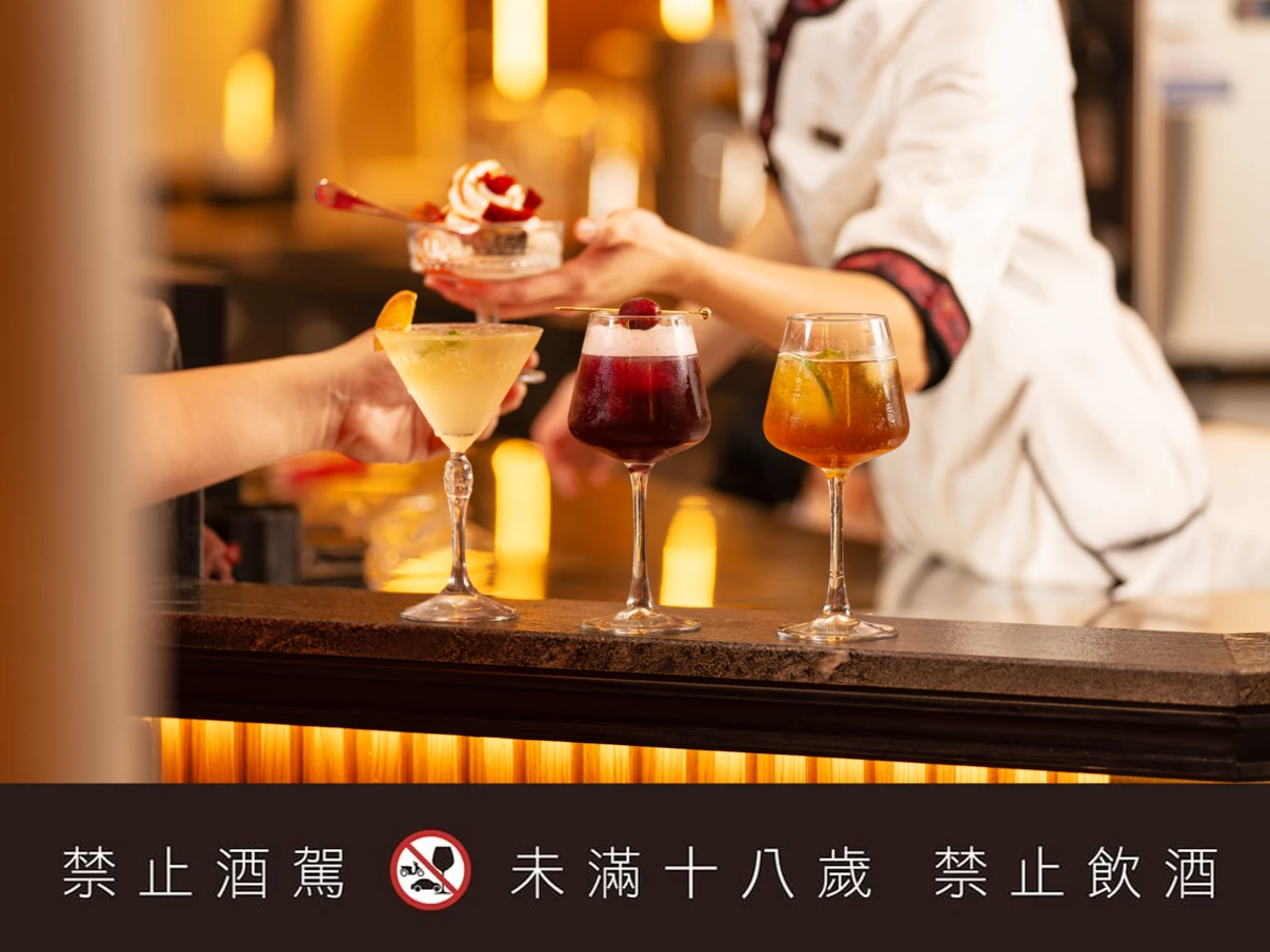 鼎王麻辣鍋插旗台北信義區!梅花豬買一送一、免費吃麻辣鹽花霜淇淋 龍蝦+干貝拼盤、獨家調酒必點 -- 上報 / 生活