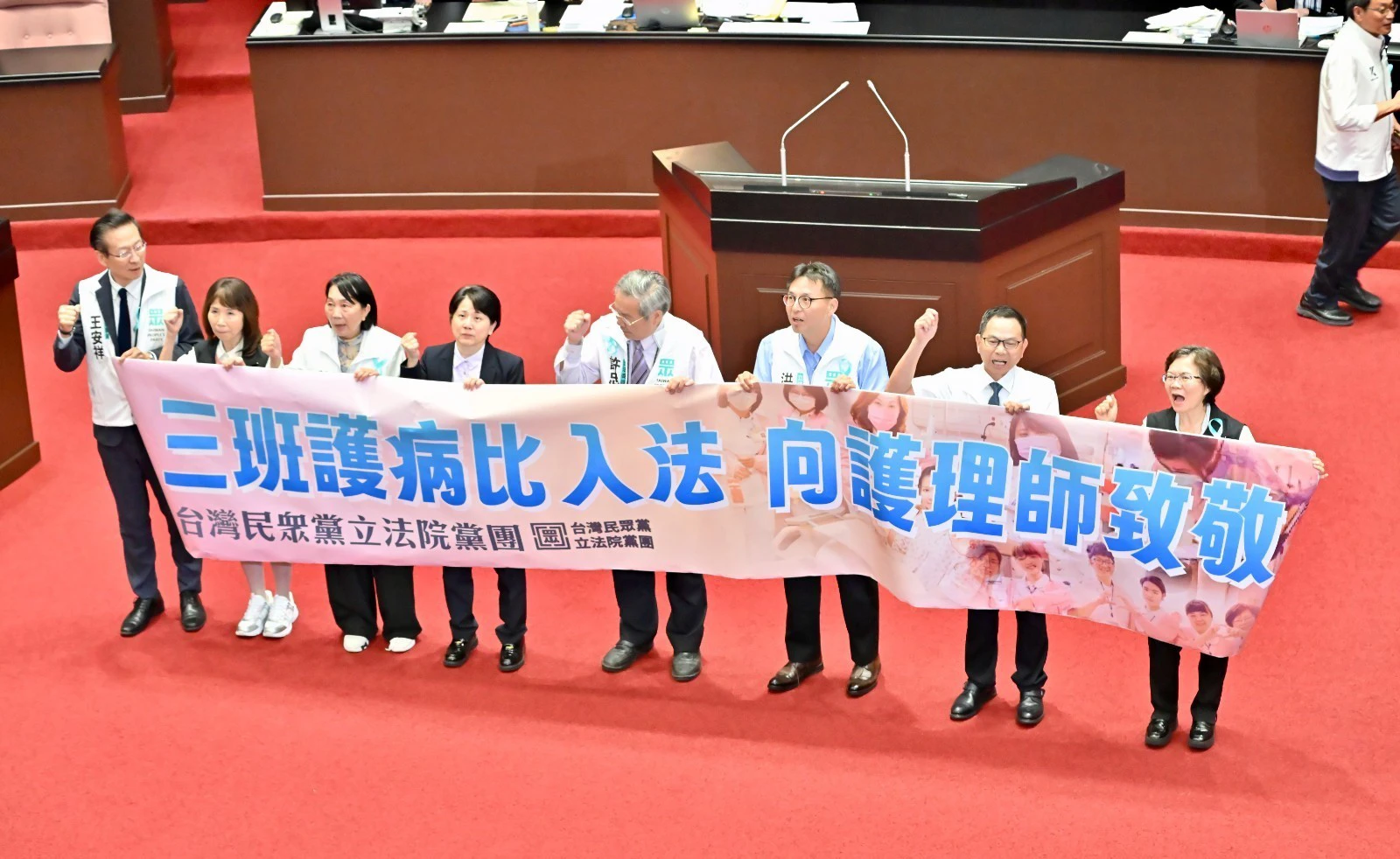 【懶人包】「三班護病比」明年上路暗藏危機　法條內容、修法爭議、隱憂一次看