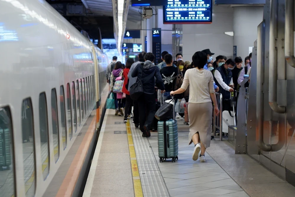 高鐵凌晨「訊號異常」全班次取消　改每小時3班自由座、補償措施一次看