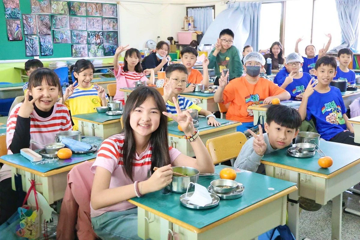 陳其邁拍板免費午餐政策　公私立國中小學生共享營養照護