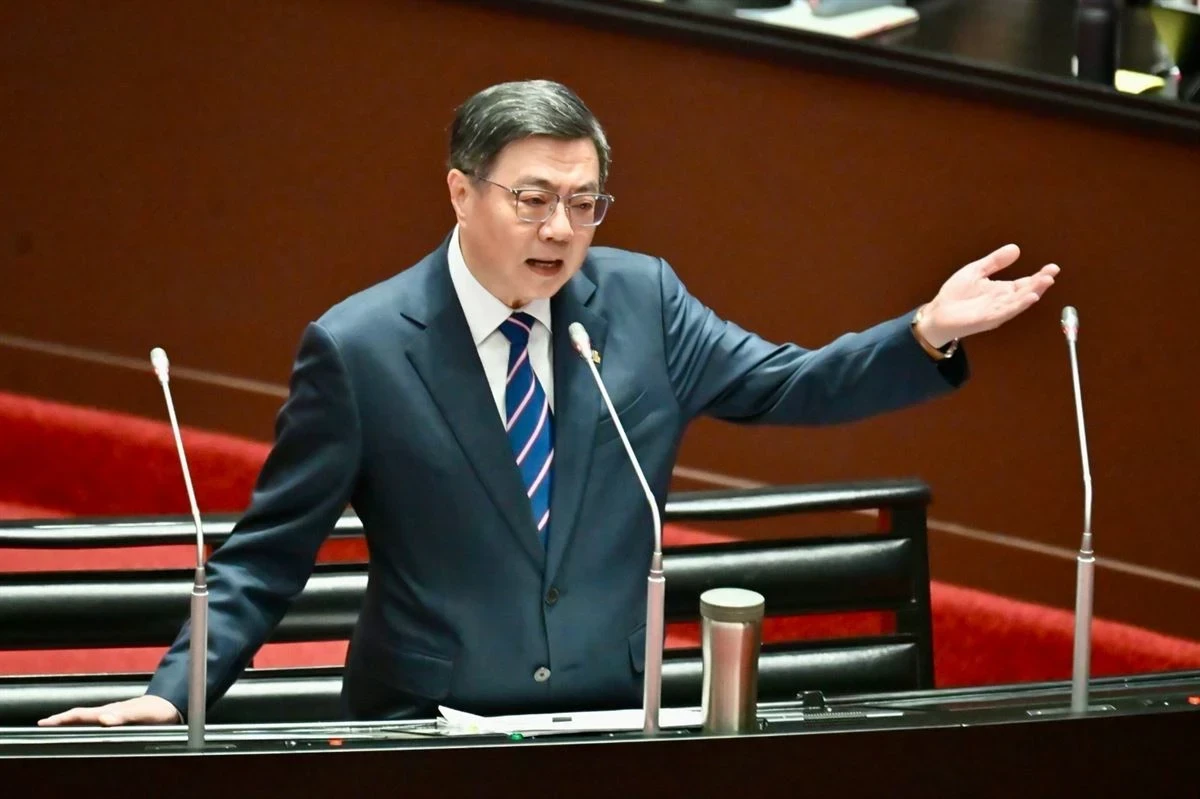 黃仁勳提台灣需更多能源　卓榮泰掛保證2032年前不缺電