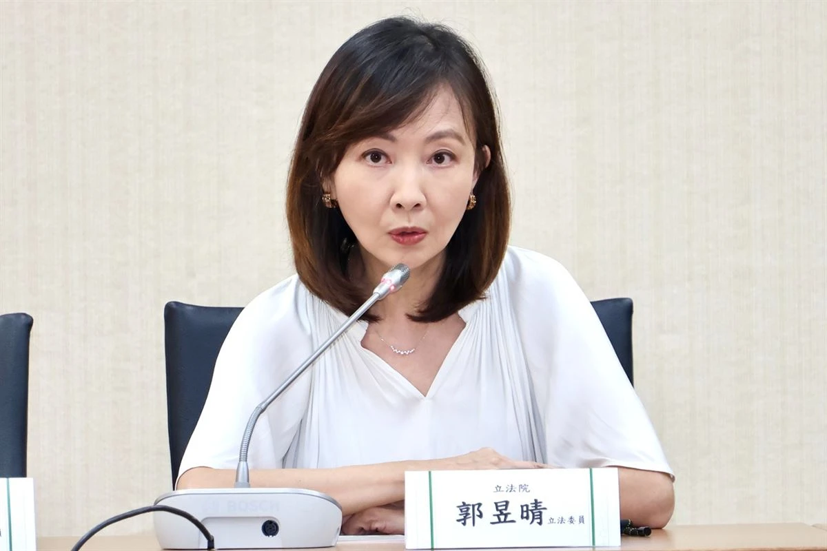 世台聯合基金會與朝野立委召開「2026 STUF WHA全球論壇」行前記者會