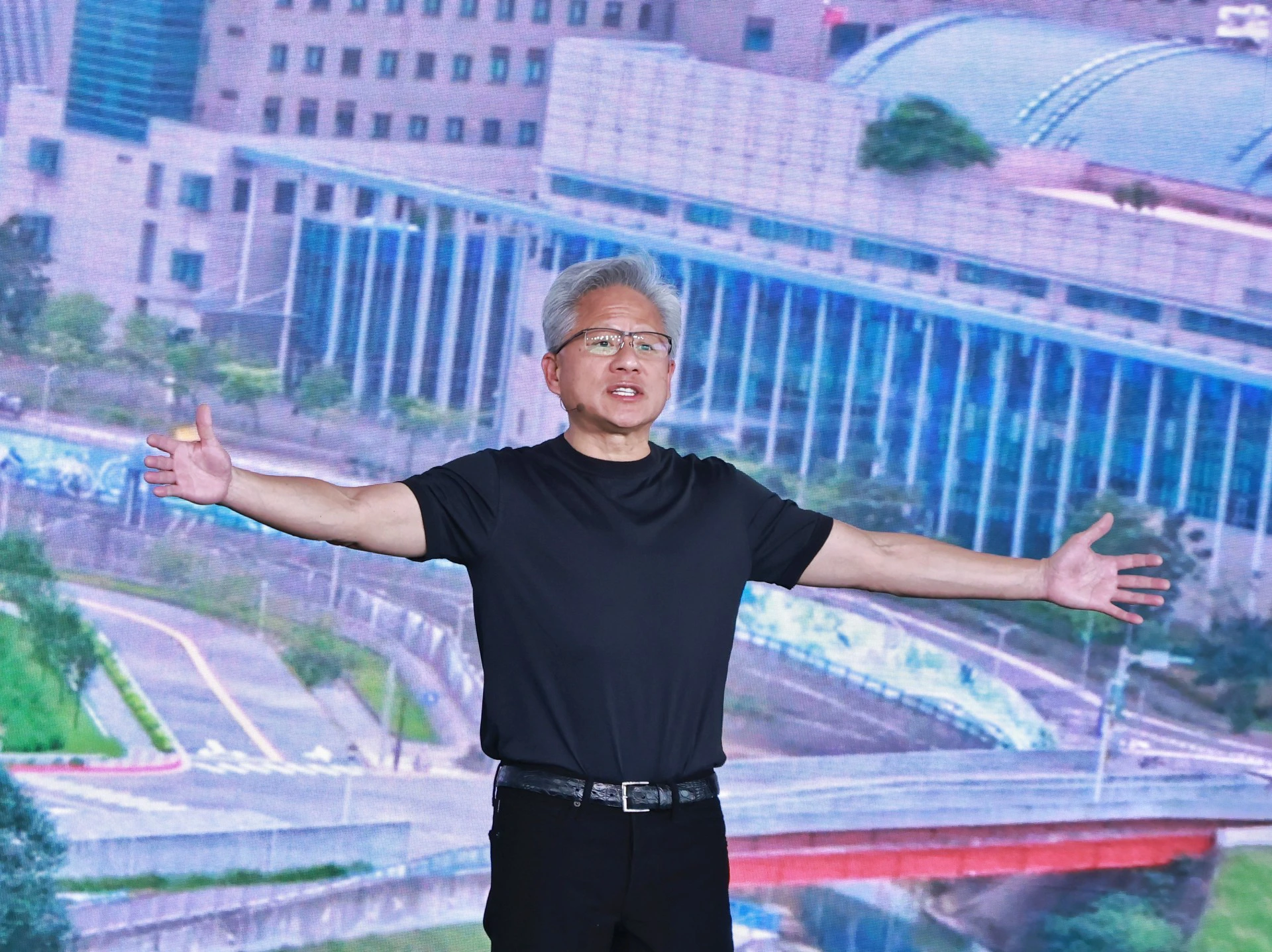 黃仁勳會見林百里「家宴」規格　外界窺見廣達在輝達AI版圖地位