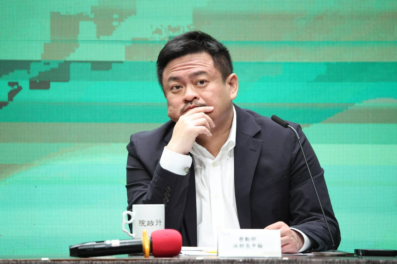 育嬰留停津貼有望超4萬元　勞動部擬提高就保投保薪資上限破5萬　