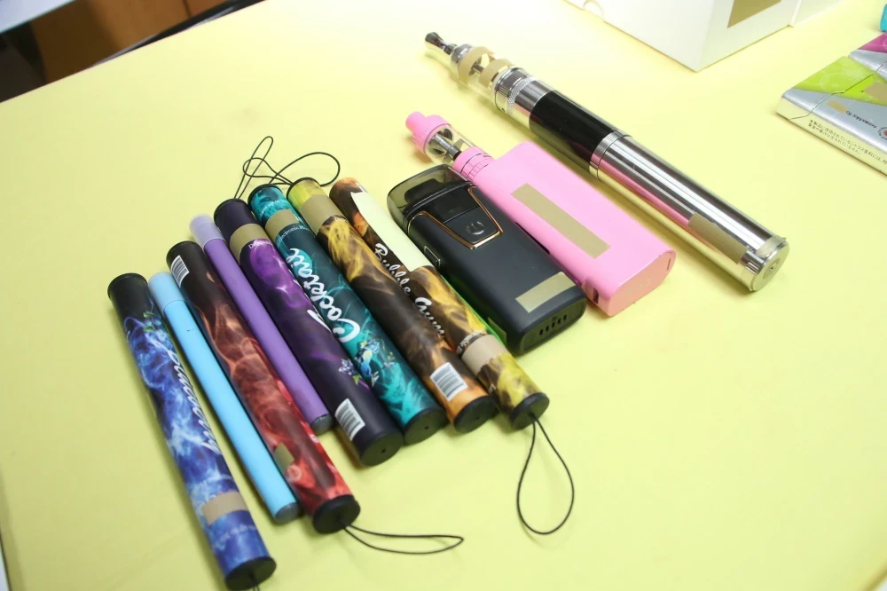持有電子煙擬罰1萬　衛福部要修《菸防法》打擊喪屍煙彈