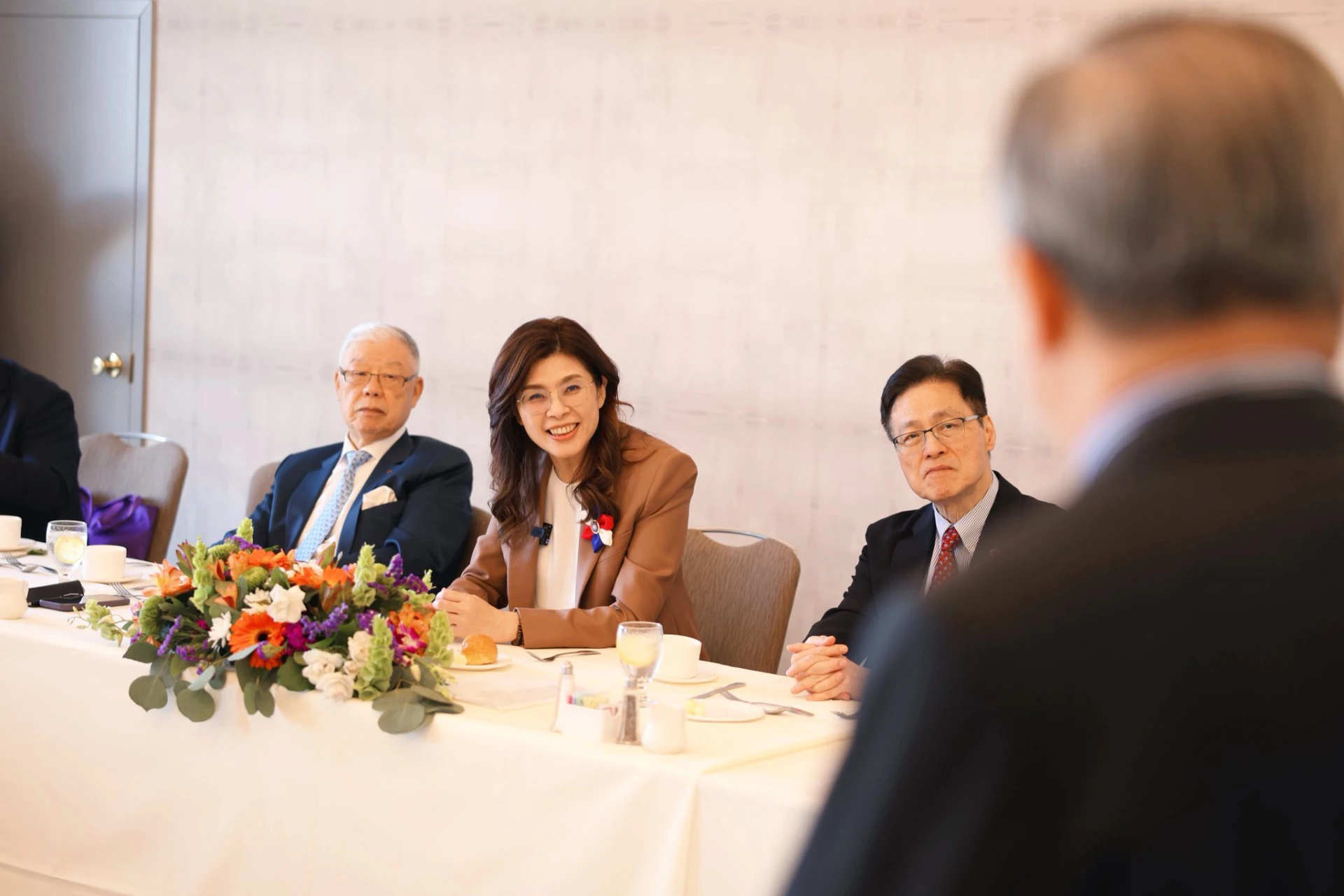 【TPOC調查】鄭麗文訪美聲量冷冰冰　好感度低僅0.26