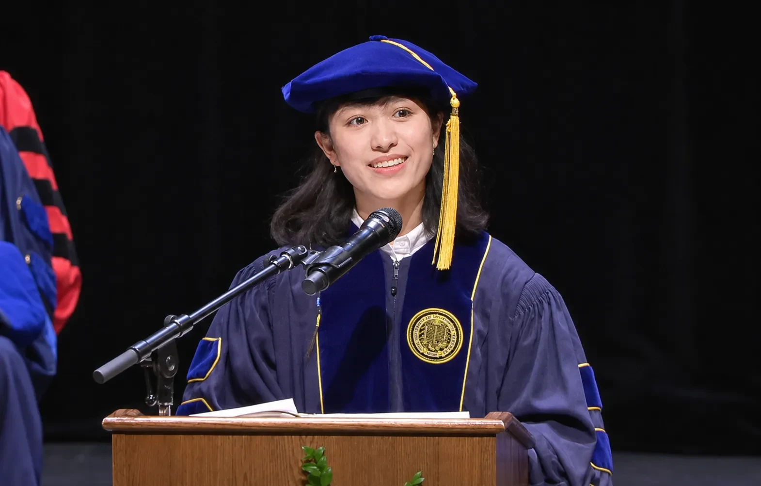 台灣之光！鄧立潔從文科生逆襲為柏克萊工學院博士　畢業演講爆紅看哭全球