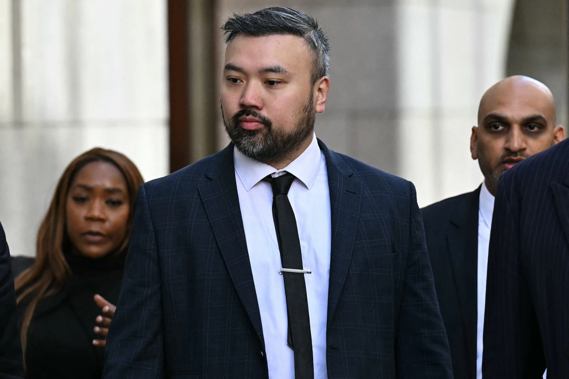 替北京監控英國境內民主異議人士 2名具中英雙國籍男子在倫敦入獄 -- 上報