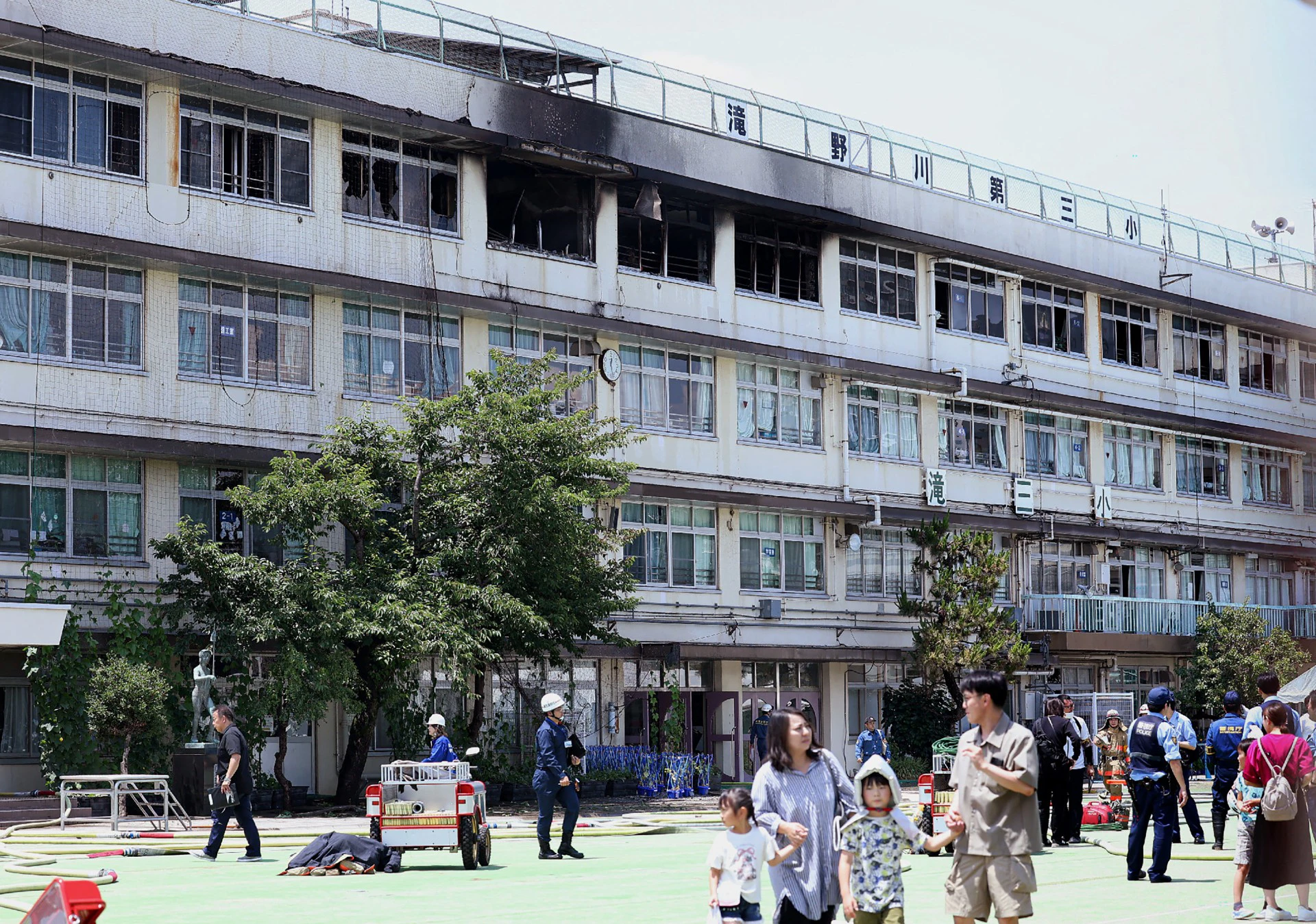 東京小學上課期間發生大火 300師生急撤幸未釀嚴重災情 -- 上報