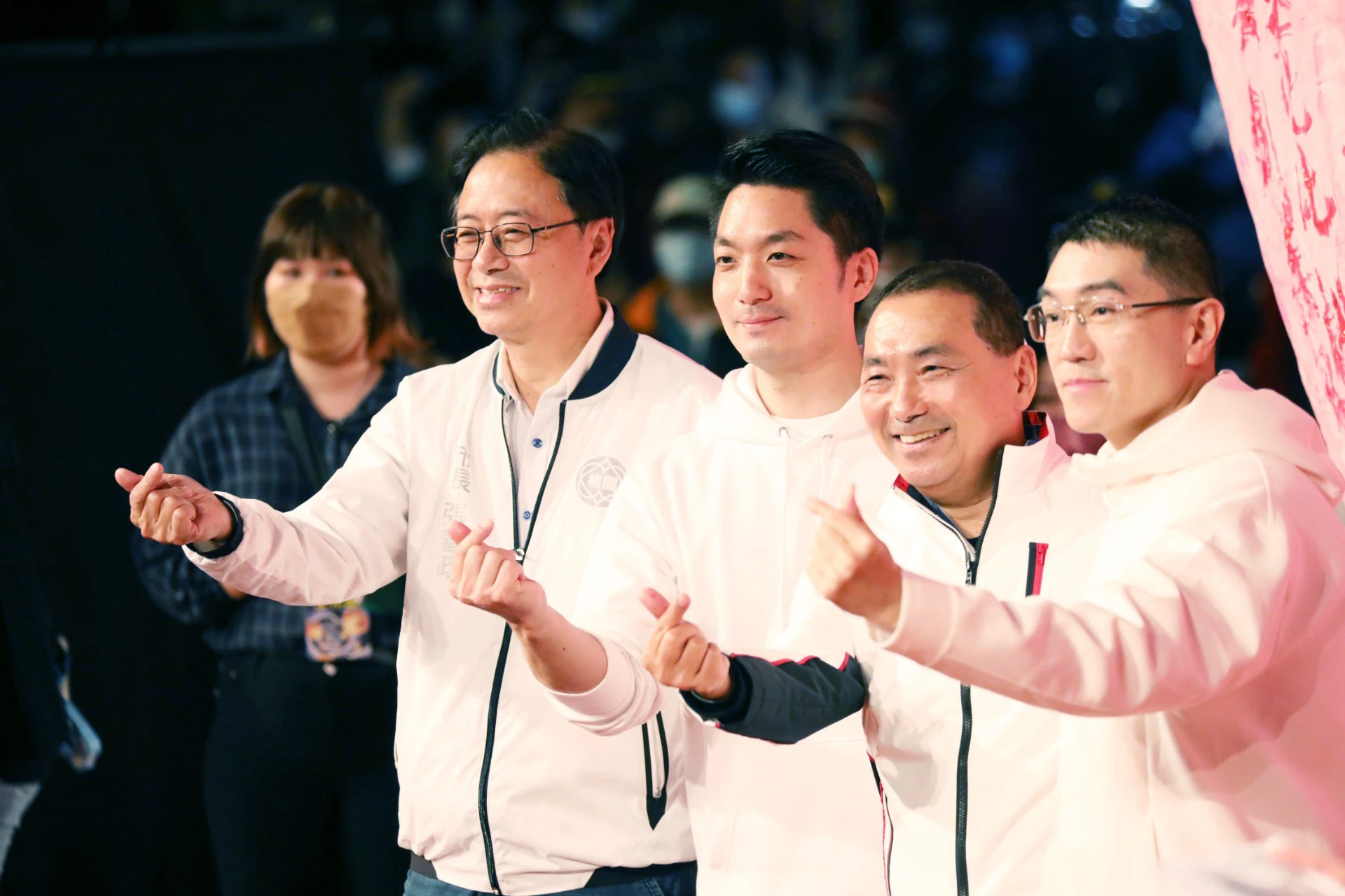 蔣萬安、張善政等尋求連任的藍營縣市首長,都盡量避免太早被黨中央徵召連任,以免將選舉戰火帶到議會。(資料照片/王侑聖攝)