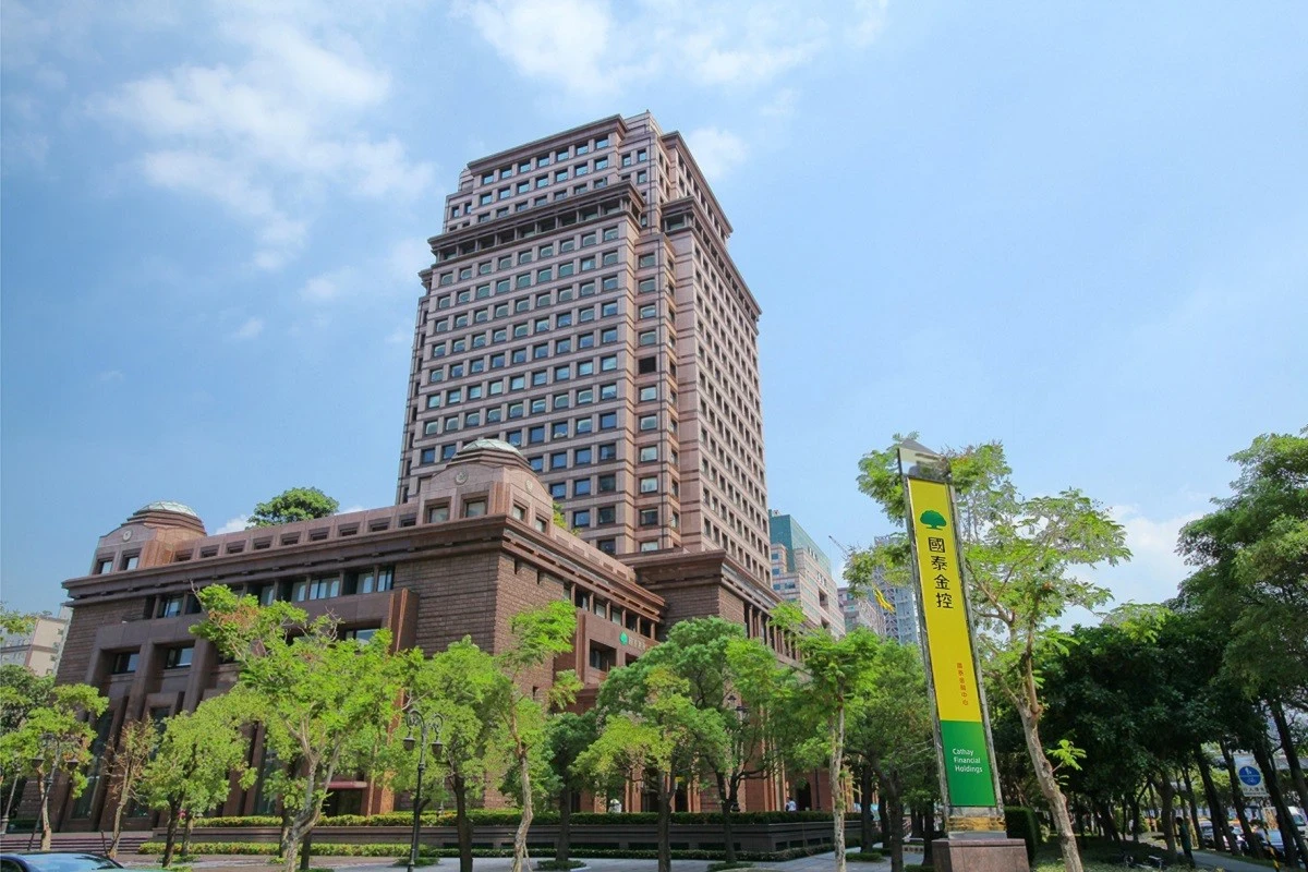 國泰投信郭明鑑辭董事職務　投信新董監事名單出爐