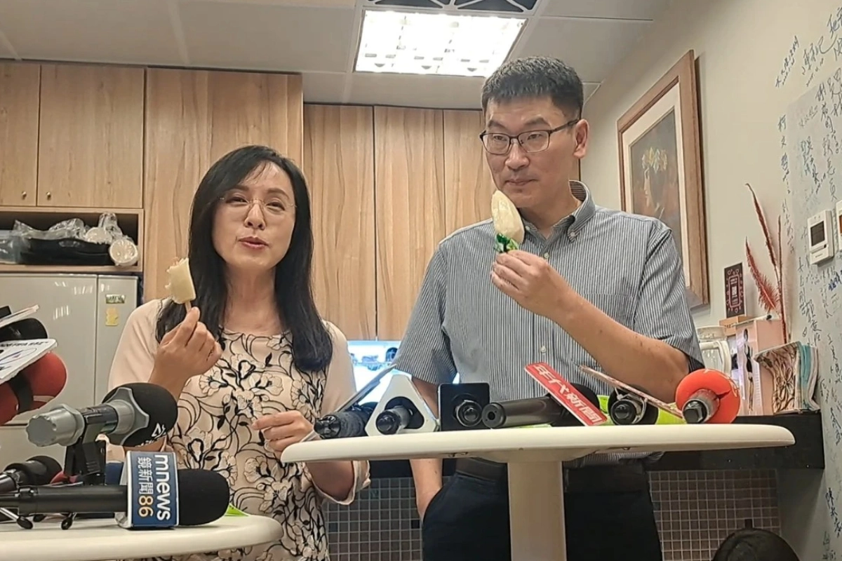 被陳瑩虧「少去酒店可買很多鳳梨釋迦」 梁文傑:800年沒去過了 -- 上報