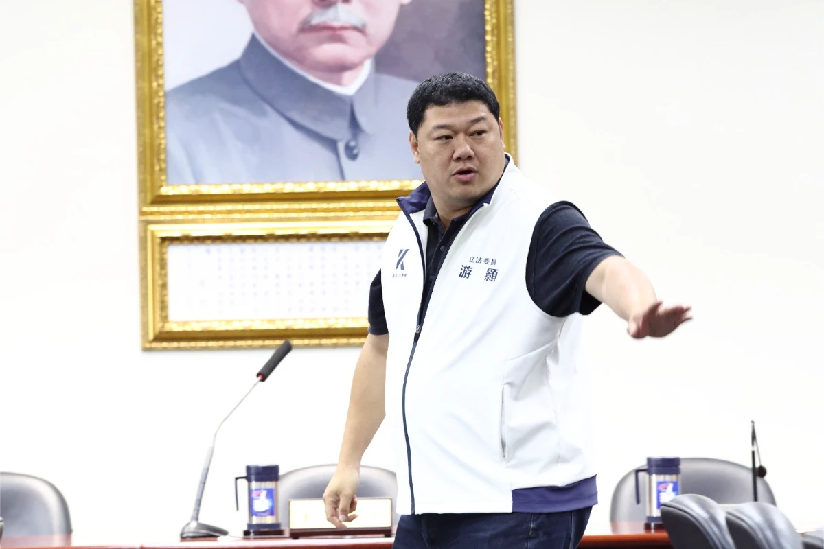 國民黨立委游顥曾提出《臺灣地區與大陸地區人民關係條例》修正草案，主張中配入籍年限縮短至4年，不過院會審議後暫撤案。（資料照片／陳愷巨攝）