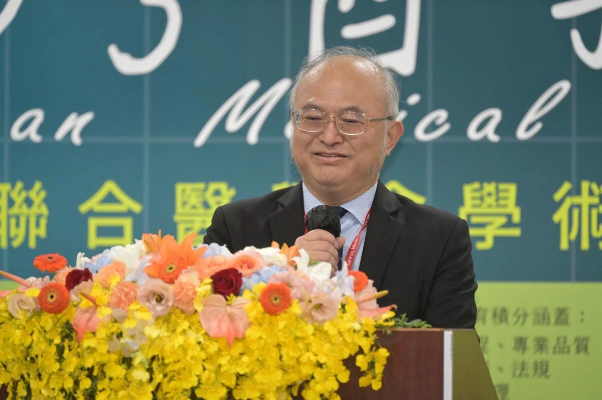 吳明賢裝葉克膜續命　醫界嘆：最好的醫生往往是最糟糕的病人