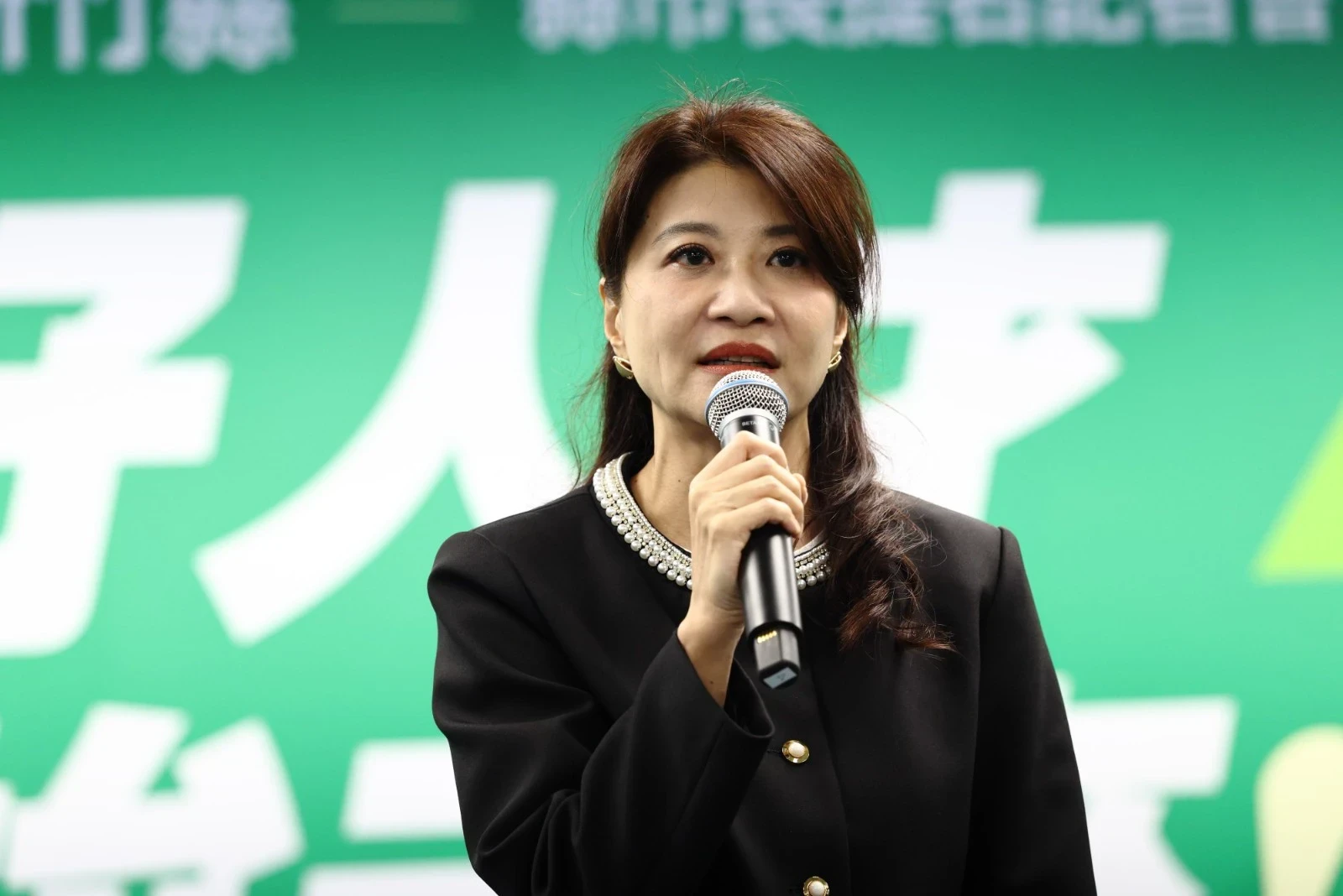 郭明鑑兼職爭議燒逾半年　林楚茵質疑金管會失靈、國泰金獨董未示警