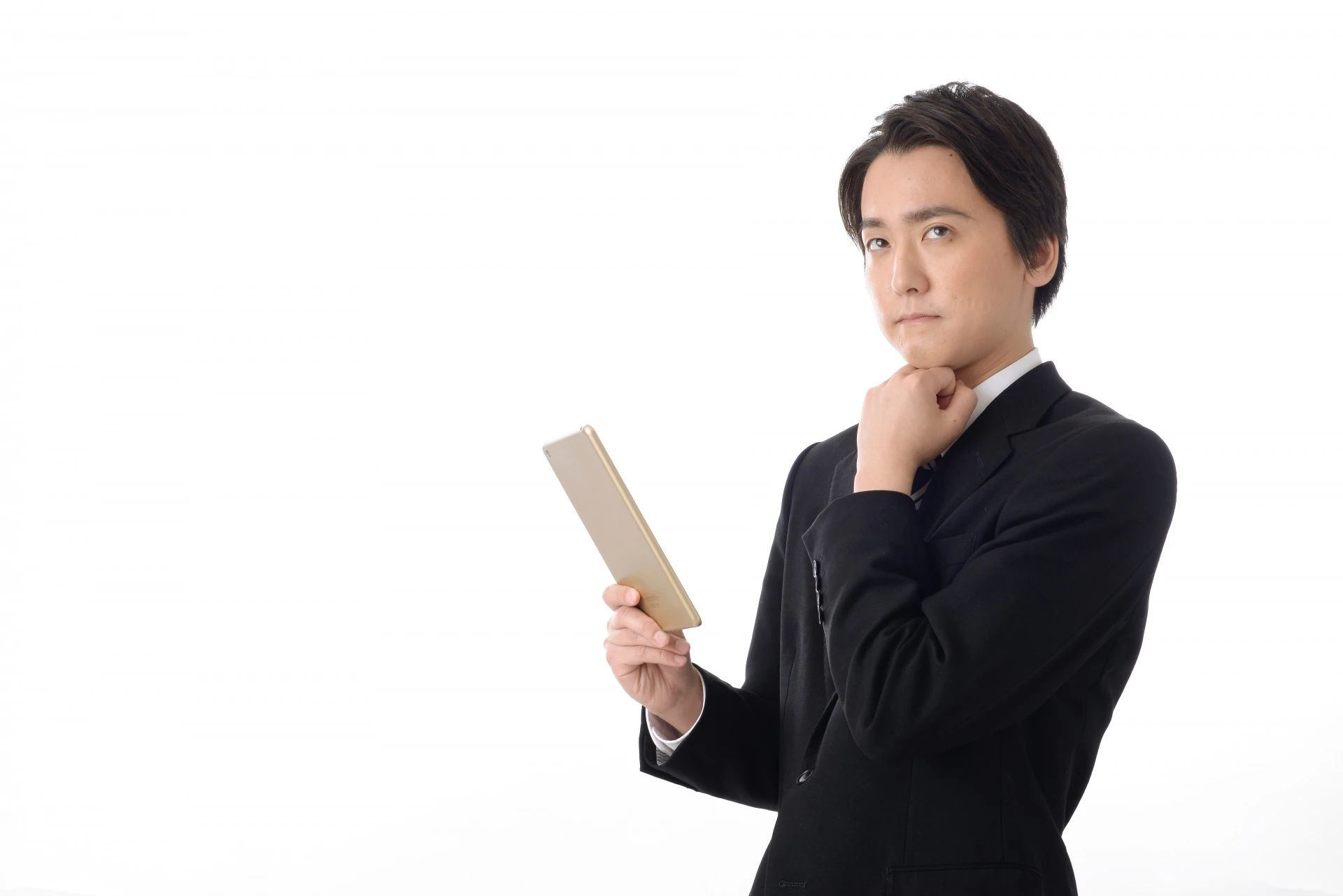 多數法院法官助理加班費約落在每人每月1350至1500元左右，即使實際投入大量時間，也難以與工作負荷相符。 （PhotoAC）